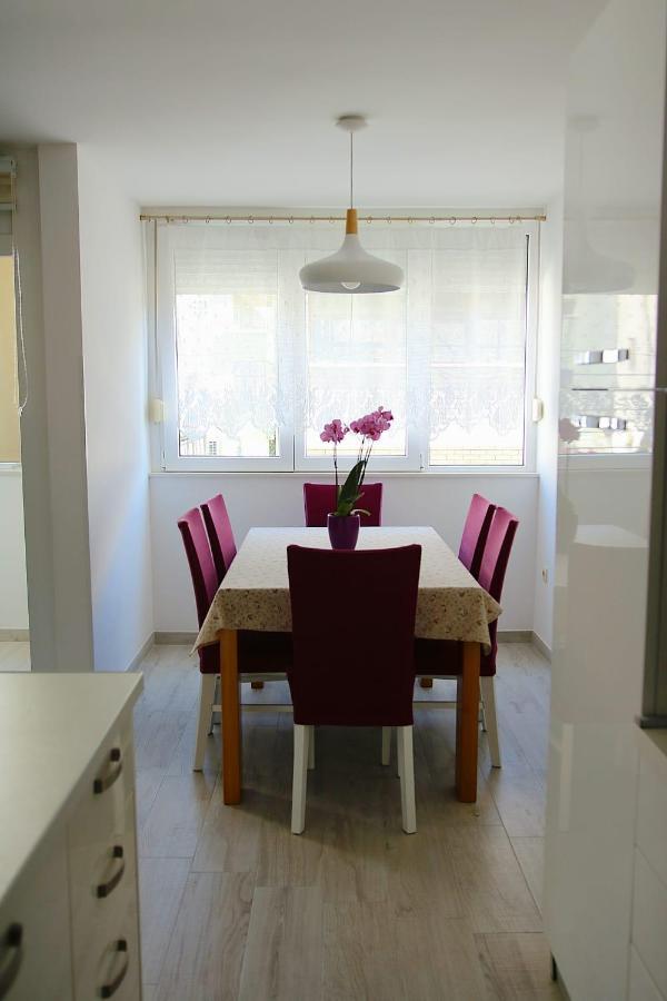 Apartment Glavaric โอมิช ภายนอก รูปภาพ