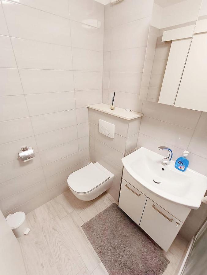 Apartment Glavaric โอมิช ภายนอก รูปภาพ